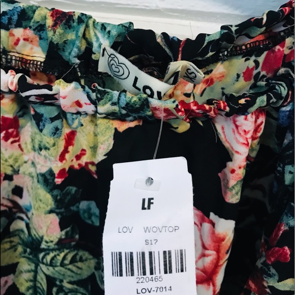 - LF Black Floral Ruffle Crop Top - Picture 9 of 9
